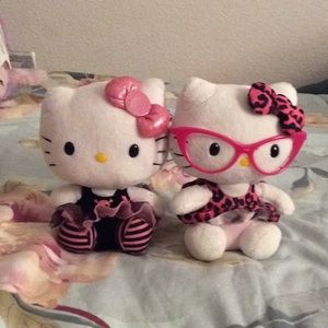Used Hello Kitty plush’s